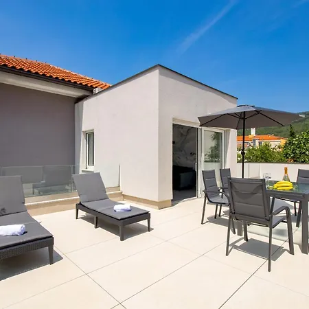 Villa Mar Selce Exterior photo